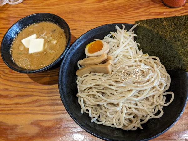 「味噌つけめん バター」@究極のにぼし味噌らーめん 人間ばんざいの写真