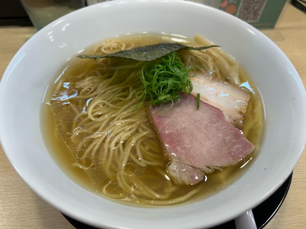 「白醤油らぁ麺900円」@麺屋 いちょうの写真