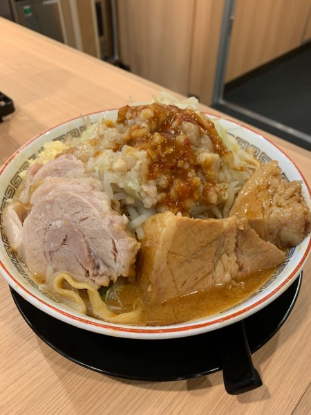 「大味噌山1100円 豚角煮×2」@ラーメン豚山 与野本町店の写真