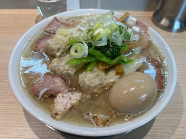 「チャーシューワンタン麺」@桜上水 船越の写真