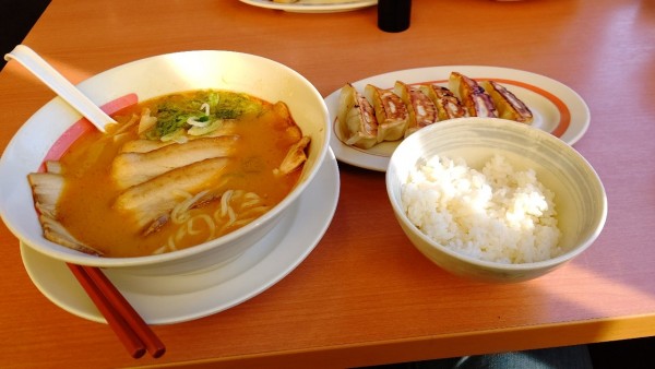 「プレミアムセット 味噌ラーメン+餃子+ライス」@幸楽苑 若柴店の写真