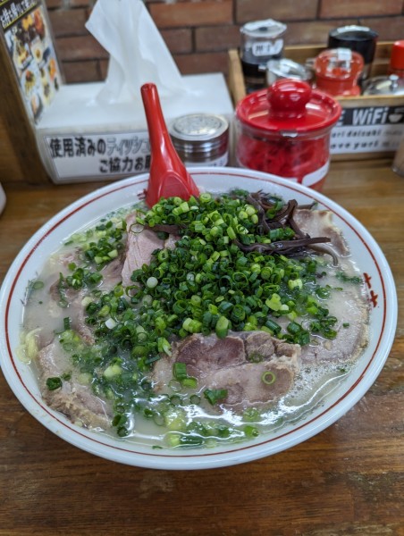 「チャーシューメン大盛+小ねぎ」@九州ラーメン 友理 本店の写真