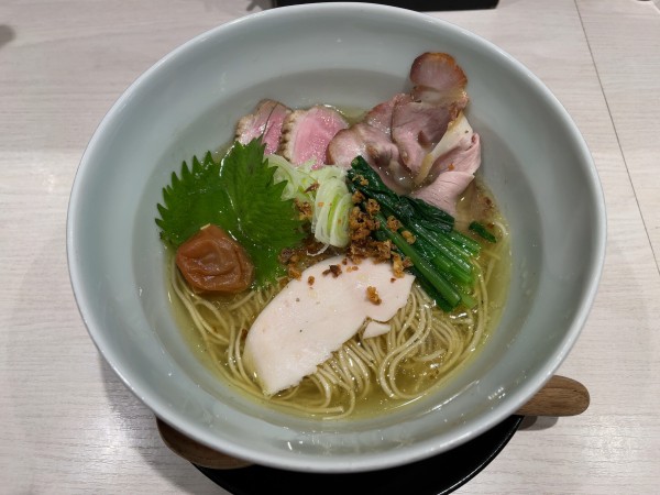 「梅塩らーめん＋鴨チャーシュー」@柳麺 呉田-goden-の写真