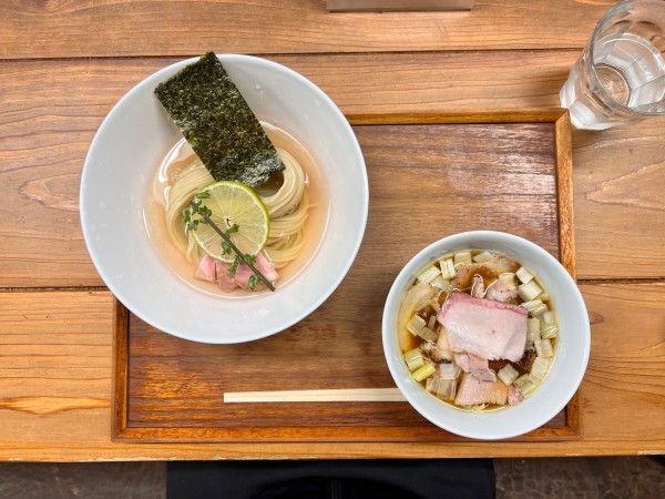 「昆布水つけめん醤油ちょい肉増し」@YOKOKURA STOREHOUSEの写真