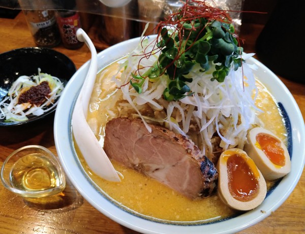 「【冬限定】とり清湯辛ねぎハチミツ味噌 ￥1050」@麺屋 鶏口の写真