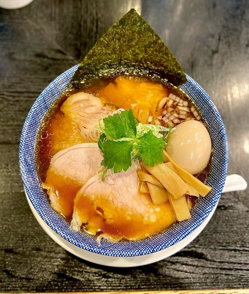 「淡麗醤油らーめん」@Noodle Kitchen 祿の写真