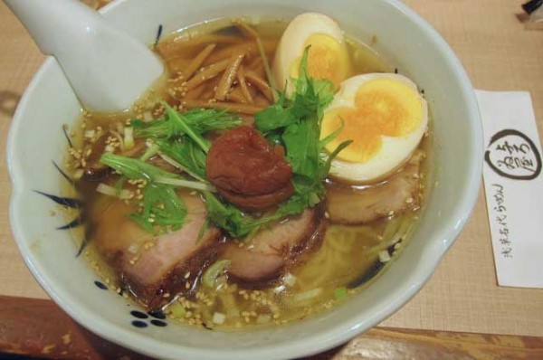 「梅しおらーめん　1,000円＋チャーシュー増し　250円他」@与ろゐ屋の写真