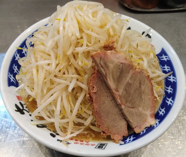 「らーめん 900円 ネギ 100円」@らーめん大 大森店の写真