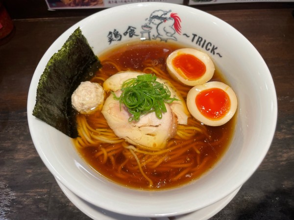 「味玉鶏の醤油らー麺(¥1,150)」@鶏喰～TRICK～の写真