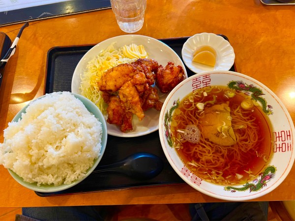 「唐揚げ定食大 半ラーメンset 920円＋ご飯大250円」@麺 三福の写真