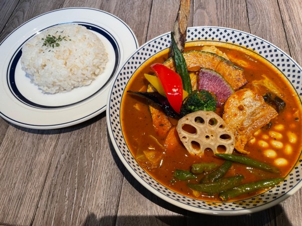 「豚角煮とチキン1/2と野菜」@Rojiura Curry SAMURAI. 下北沢店の写真