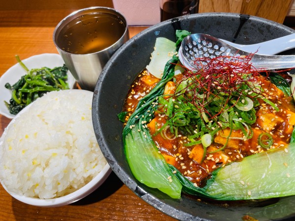「四川麻婆麺 ごはんセット 950円」@韓国式屋台 アリランポチャの写真