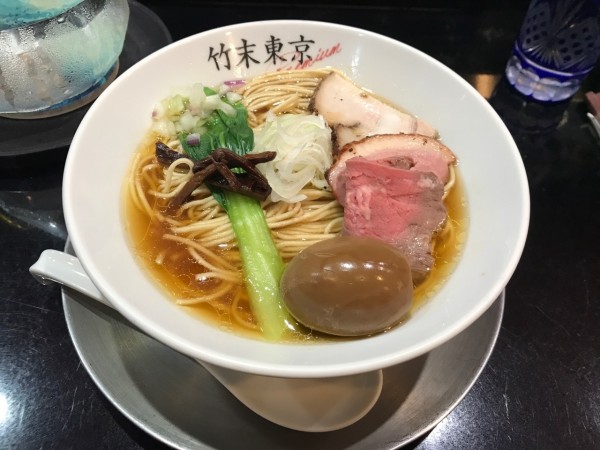 「味玉醤油そば」@竹末東京プレミアムの写真
