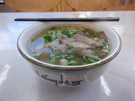 「牛肉刀削面」@兰州牛肉拉面の写真