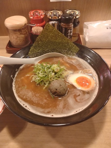 「煮干し中華そば」@威風 青山店の写真