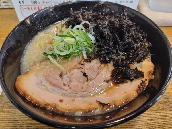 「背脂らーめん」@麺屋 力の写真