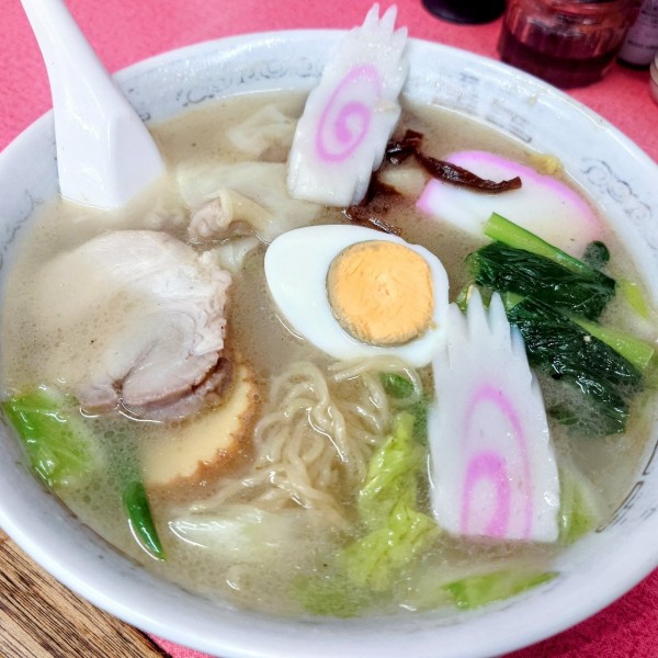 「五目ワンタンメン」@中華料理 あおたの写真