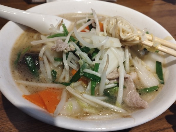 「タン麺(990)」@旭酒楼の写真