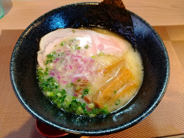 「鶏にごり（塩）　900円」@麺屋 い志だの写真