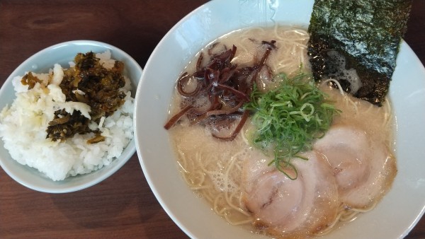 「ラーメン+平日サービスライス・小(¥700)」@博多濃麻呂 二子玉川店の写真