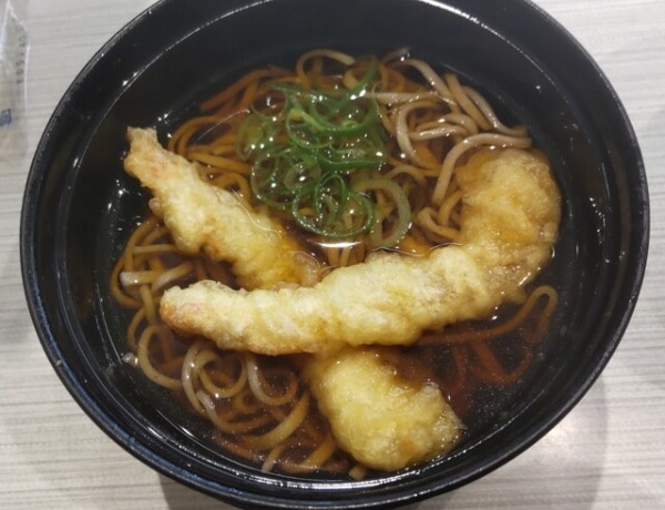 「海老の天ぷらそば」@はま寿司 福島吉倉店の写真