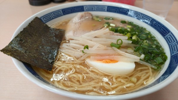 「塩豚骨ラーメン」@八作の写真