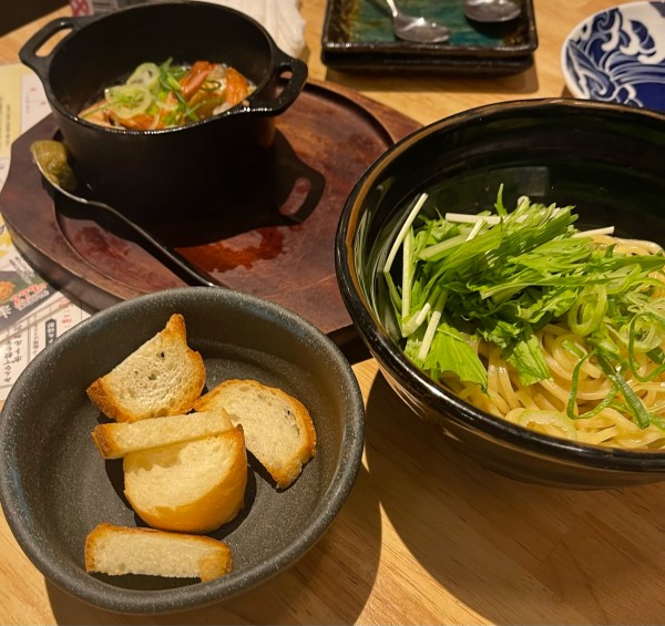 「海老のアヒージョ　油そば」@鮨・酒・肴 杉玉 千歳烏山の写真