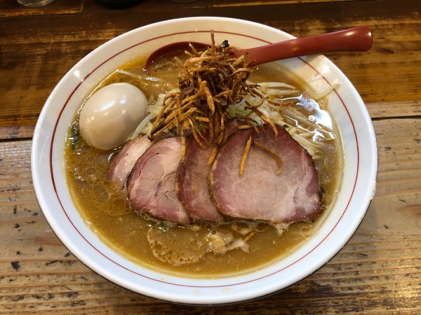 「味噌チャーシュー＋赤星」@東京味噌らーめん 鶉の写真