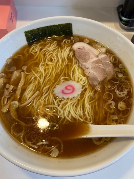 「中華そば＋生卵」@中華そば専門店 大勝軒の写真