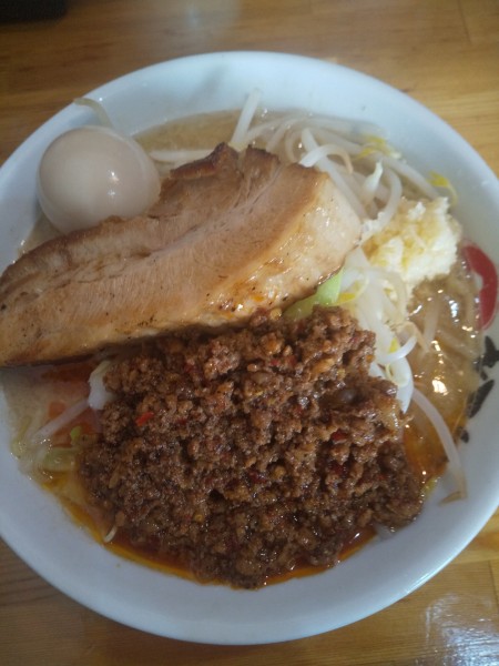 「男気味噌（台湾ミンチ・味玉付き）」@らーめん まるはちの写真