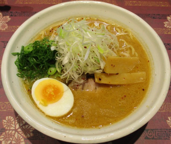 「鶏白湯濃厚味噌ラーメン　900円」@東京中野 大成軒の写真
