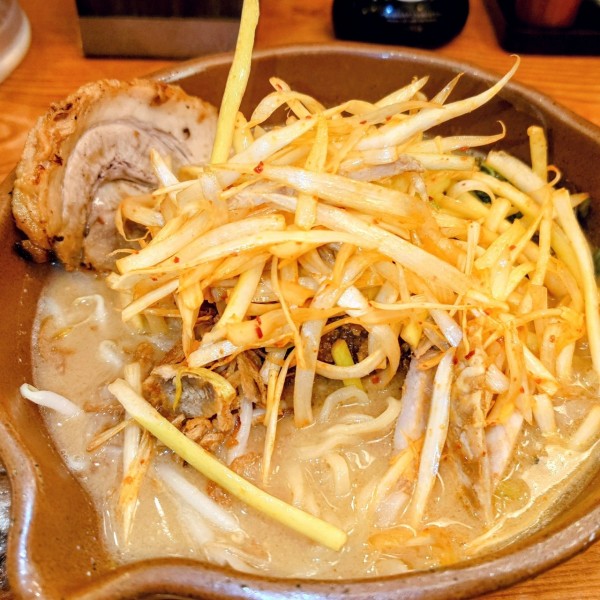 「信州味噌 肉ネギらーめん」@麺場 田所商店 浜松町クレアタワー店の写真