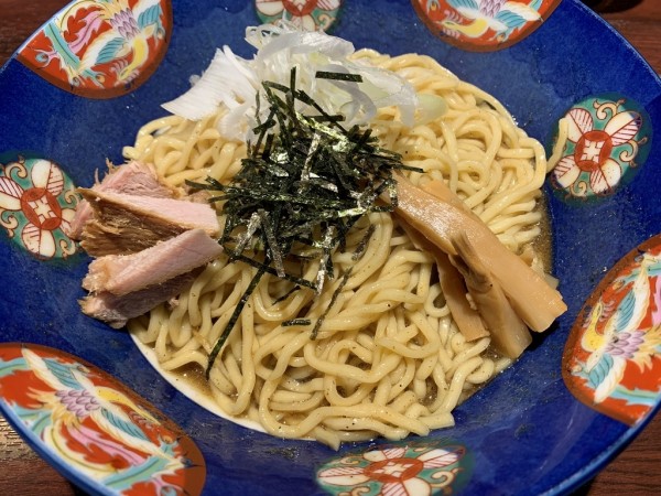 「油そば大盛り（ニボ増し）」@東京煮干屋本舗 中野駅前店の写真