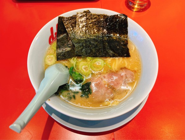 「醤油ラーメン」@ラーメン山岡家 水戸城南店の写真