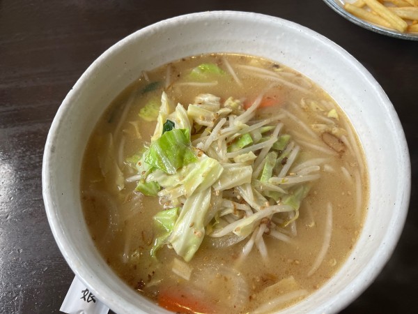 「味噌野菜ラーメン(煮込)」@めの娘 三俣店の写真