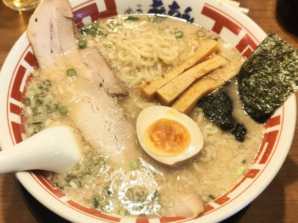 「東京豚骨ラーメン」@屯ちん 池袋西口店の写真