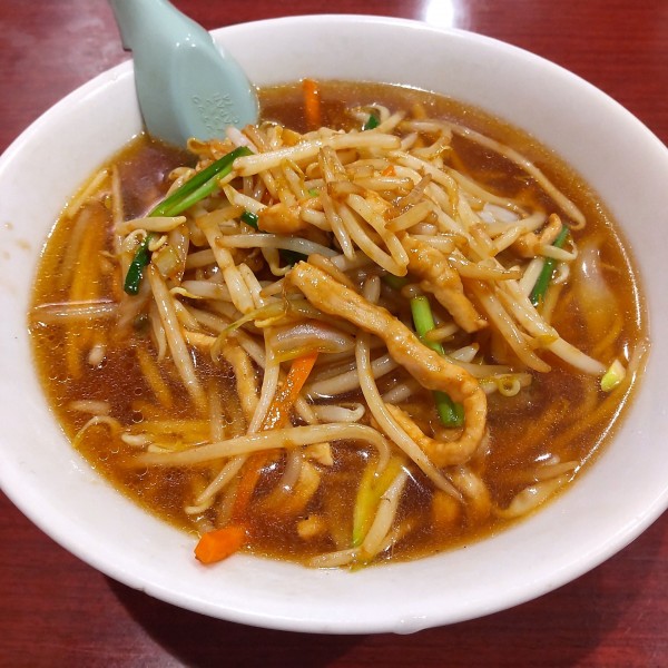 「豚肉ともやしスープ麺（￥700）※」@中国料理 和福飯店の写真