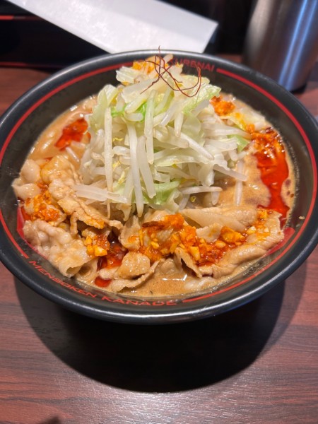 「紅ラーメン」@麺創研 紅 武蔵新城の写真