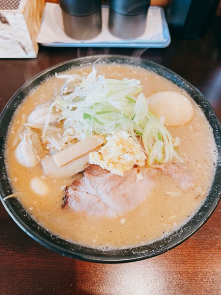 「味玉味噌らーめん 牡蠣トッピング」@六花 -Rokka-の写真