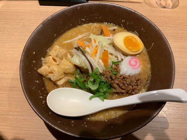 「味噌豚骨ラーメン950円」@麺場 ラの壱 一宮駅前店の写真