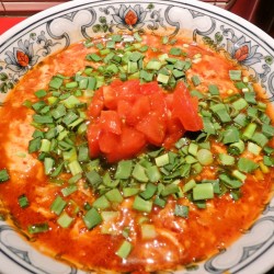 トマト辛麺（旨辛）（950円）