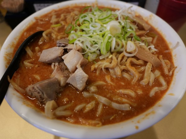 「濃厚ごっつカレーラーメン ごっつ 大盛 超極太麺＋中辛」@超ごってり麺 ごっつ 秋葉原店の写真