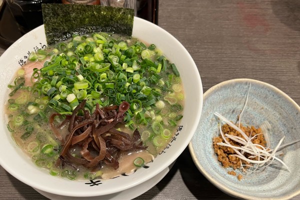 「ねぎちゃーしゅーめん ハリガネ+からしみそ」@博多長浜らーめん いっきの写真