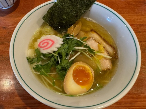 「煮干しベース塩ラーメン」@麺屋二八の写真
