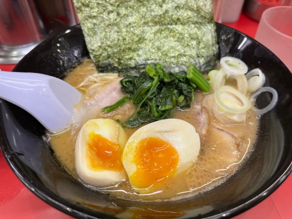 「粋得豚骨醤油」@赤羽らーめん 粋の写真