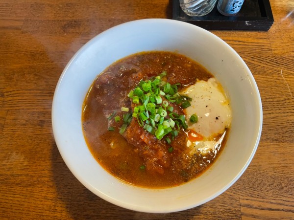 「特製とまとラーメン＋温玉」@べんべら庵の写真