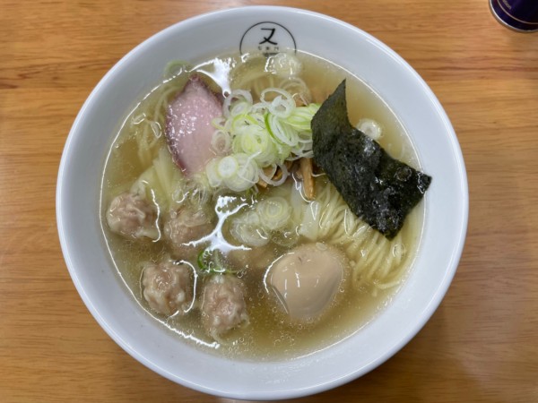 「塩ワンタンめん＋味玉」@らーめん又右衛門の写真