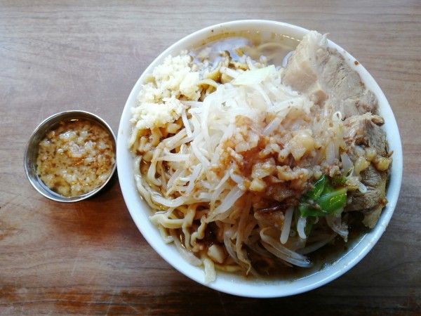 「ラーメン(400g)」@ラーメン荘 歴史を刻め 新栄店の写真