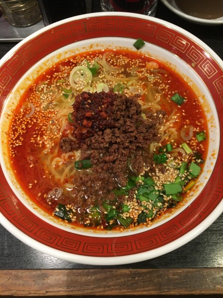 「紅麻辣担々麺(880円)」@ちょもらんま 馬喰町店の写真