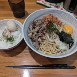 赤海老と利尻昆布の海老味噌まぜそば　煮玉子トッピング